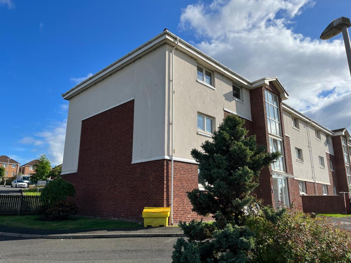 Flat Three, 212 Eaglesham Road, East Kilbride, Glasgow מראה חיצוני תמונה